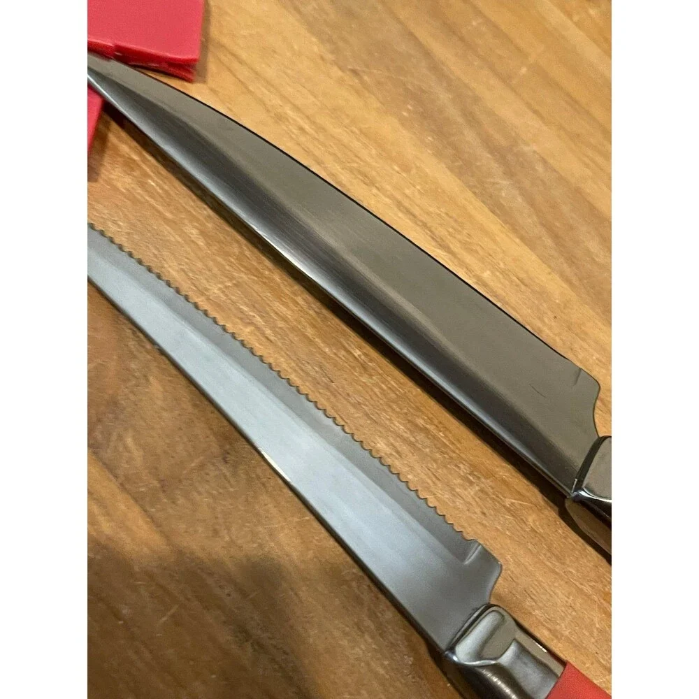 Tomodachi 2-Knife Set - Red Handles w/ Matching Sheaths
